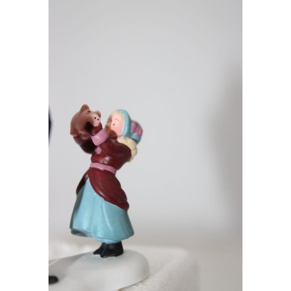 Dept 56 New England Village - A Penny Saved is a Penny Earned - Picture 6 of 6